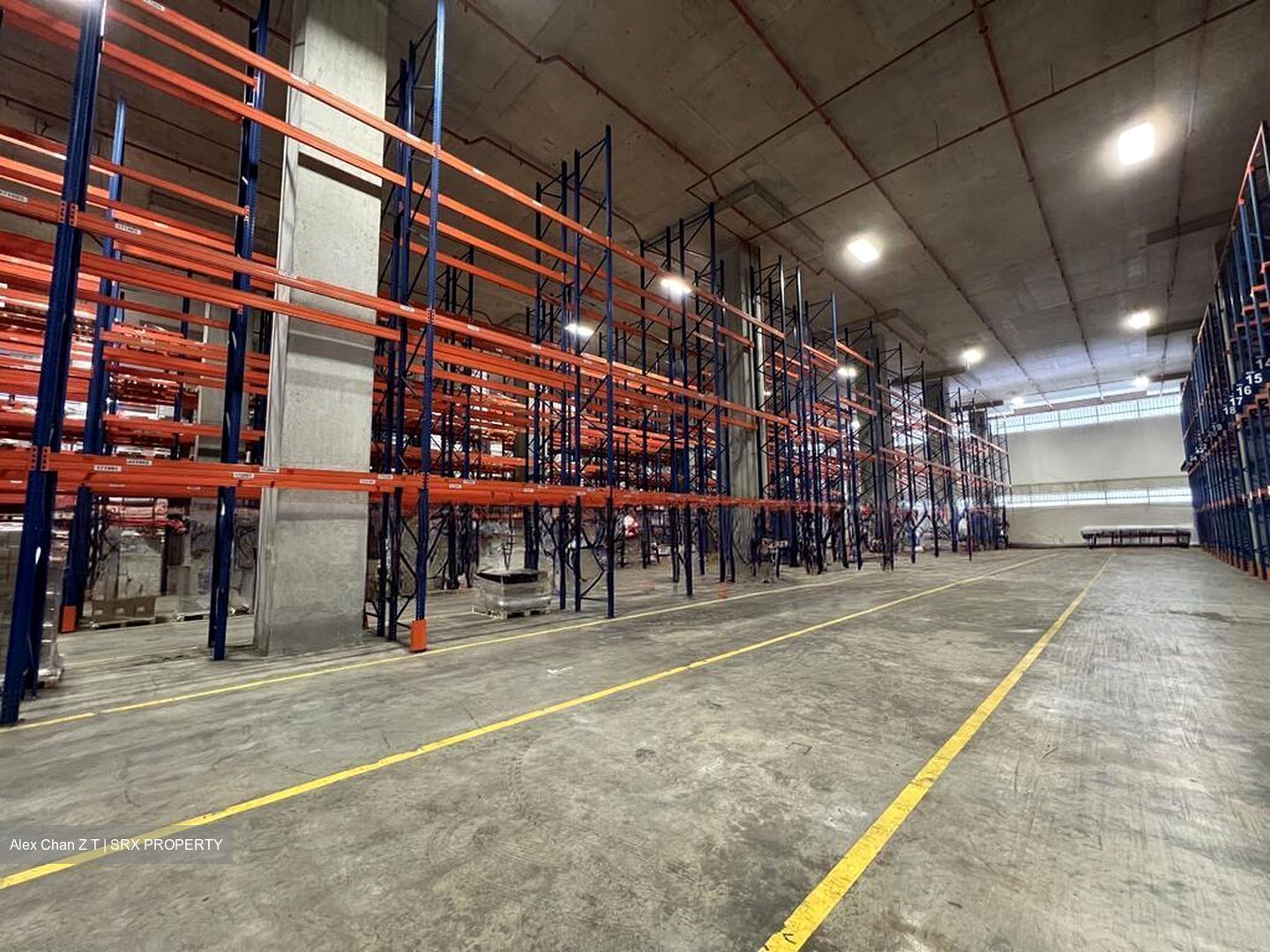 Jalan Buroh (D22), Warehouse #578702081